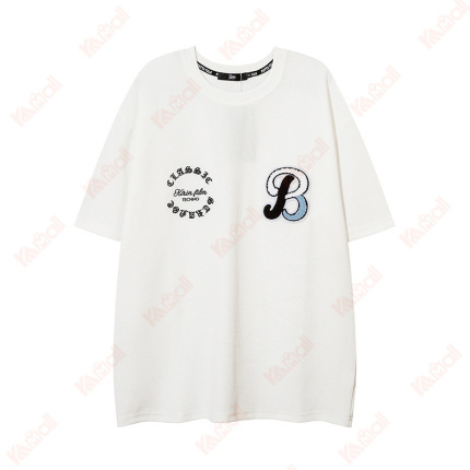 white short sleeves